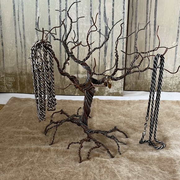Wire Tree Jewelry display - Picture 2 of 5